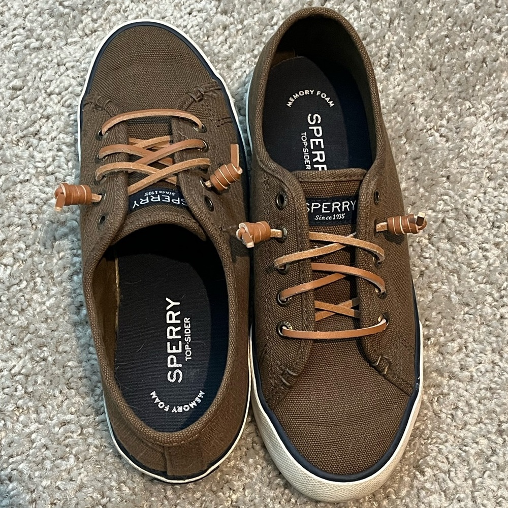 Sperry Women’s Brown Canvas Boat Shoes